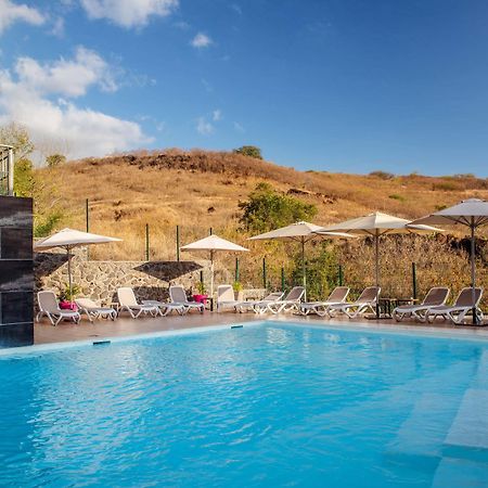 Tama Hotel Saint-Gilles Les Bains Zewnętrze zdjęcie