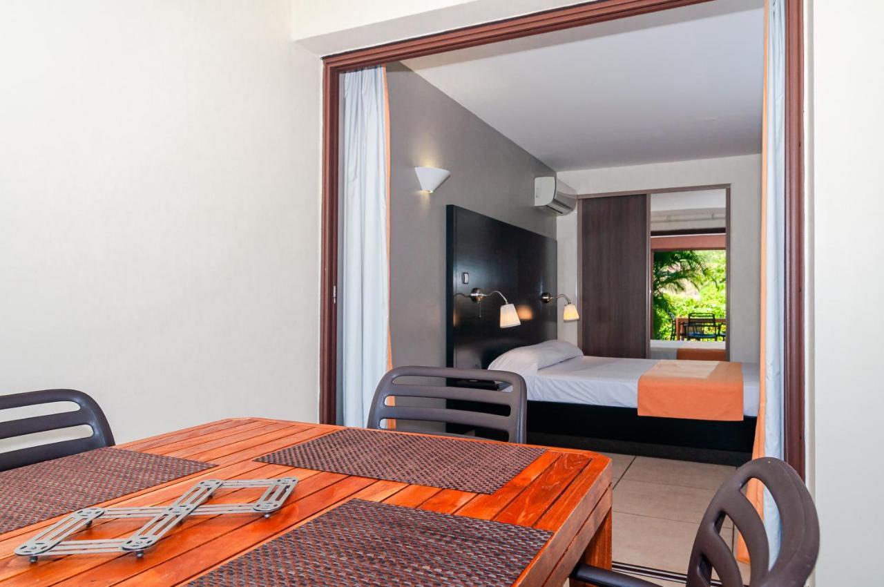 Tama Hotel Saint-Gilles Les Bains Zewnętrze zdjęcie