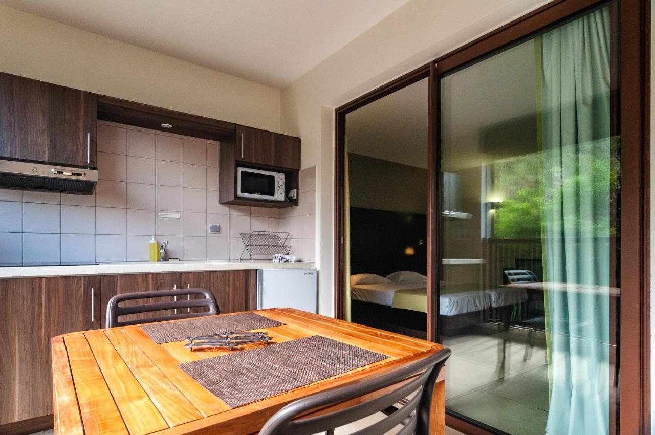 Tama Hotel Saint-Gilles Les Bains Zewnętrze zdjęcie