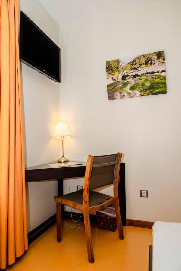 Tama Hotel Saint-Gilles Les Bains Zewnętrze zdjęcie