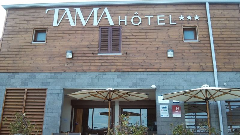 Tama Hotel Saint-Gilles Les Bains Zewnętrze zdjęcie