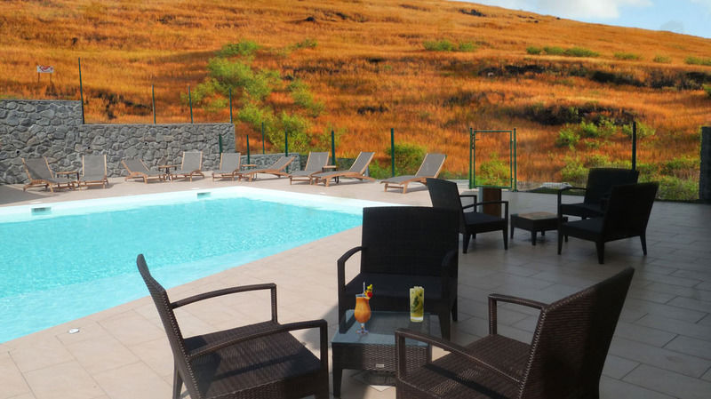 Tama Hotel Saint-Gilles Les Bains Zewnętrze zdjęcie