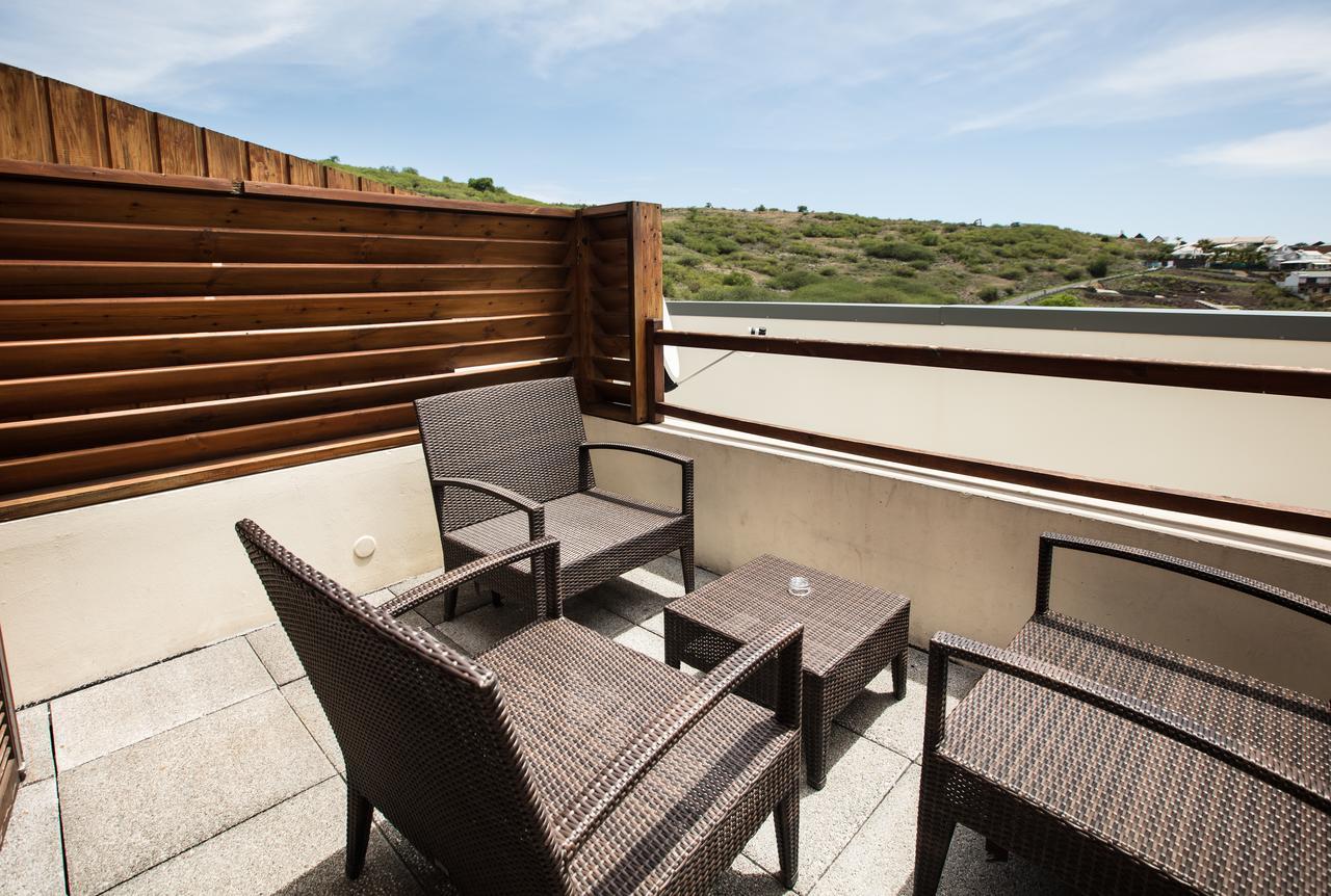 Tama Hotel Saint-Gilles Les Bains Zewnętrze zdjęcie